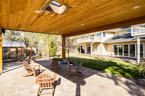 Exterior - 2742 NW Scandia Loop, Bend, OR 97703 photo 16 of 22