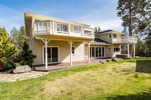 Exterior - 2742 NW Scandia Loop, Bend, OR 97703 photo 12 of 22