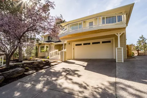 Exterior - 2742 NW Scandia Loop, Bend, OR 97703 photo 7 of 22