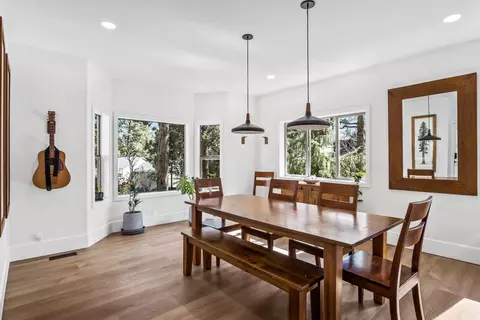 Dining - 2742 NW Scandia Loop, Bend, OR 97703 photo 1 of 1