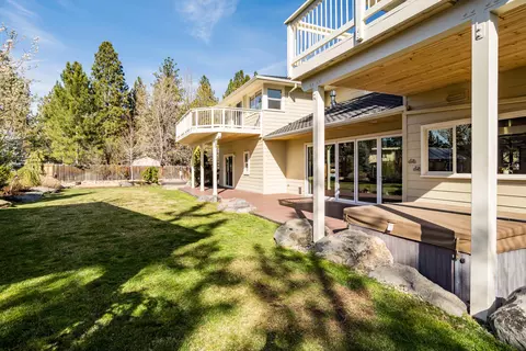 Exterior - 2742 NW Scandia Loop, Bend, OR 97703 photo 19 of 22