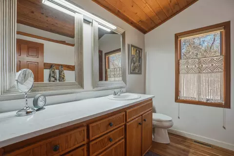 Bath - 65025 Wapiti Way, Bend, OR 97703 photo 1 of 2