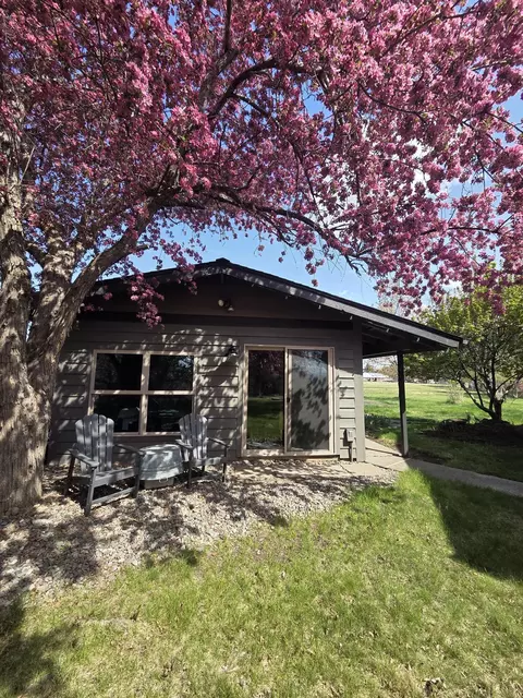Exterior - 65025 Wapiti Way, Bend, OR 97703 photo 16 of 17