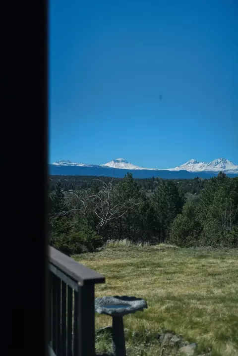 Exterior - 65025 Wapiti Way, Bend, OR 97703 photo 11 of 17