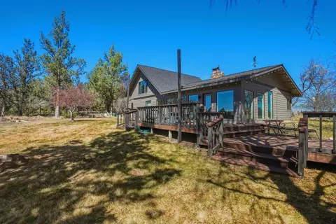 Exterior - 65025 Wapiti Way, Bend, OR 97703 photo 13 of 17