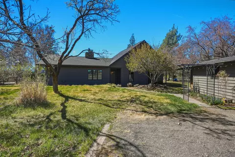 Exterior - 65025 Wapiti Way, Bend, OR 97703 photo 3 of 17