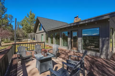 Exterior - 65025 Wapiti Way, Bend, OR 97703 photo 8 of 17