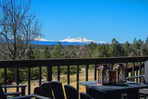 Exterior - 65025 Wapiti Way, Bend, OR 97703 photo 2 of 17
