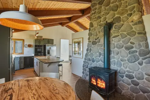 Dining - 65025 Wapiti Way, Bend, OR 97703 photo 2 of 2