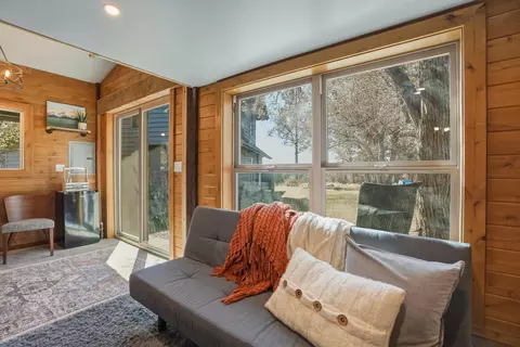 Living - 65025 Wapiti Way, Bend, OR 97703 photo 7 of 7