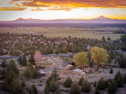 7950 SW Copley Rd, Powell Butte, OR 97753