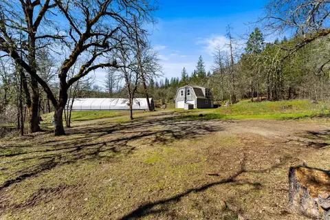 Exterior - 164 Busch Rd, Trail, OR 97541 photo 8 of 8
