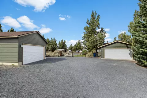 23060 Tumbleweed Dr, Bend, OR 97701