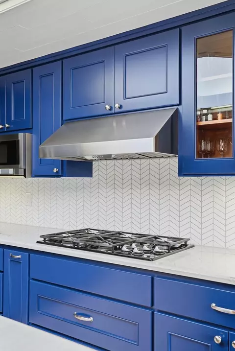 Kitchen - 20344 Donkey Sled Rd, Bend, OR 97702 photo 5 of 7