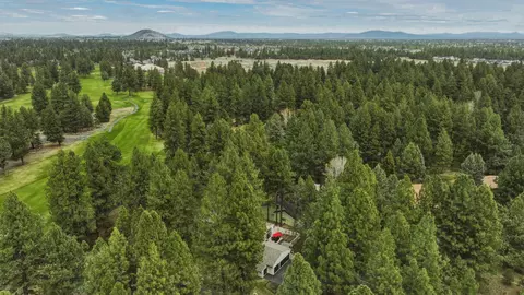 View/Area - 20344 Donkey Sled Rd, Bend, OR 97702 photo 4 of 4