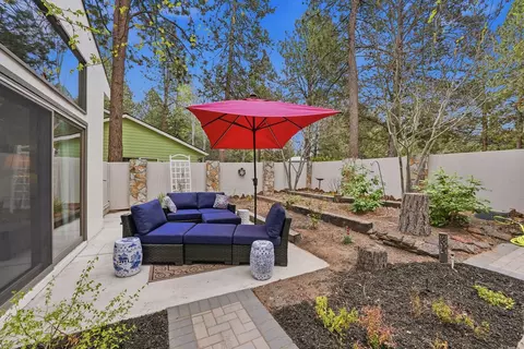 Exterior - 20344 Donkey Sled Rd, Bend, OR 97702 photo 15 of 16