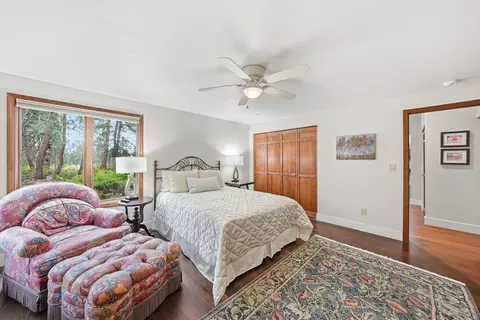 Bedroom - 20344 Donkey Sled Rd, Bend, OR 97702 photo 5 of 7