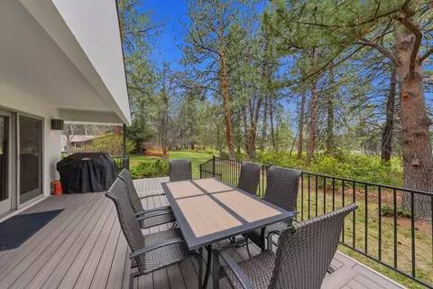 Exterior - 20344 Donkey Sled Rd, Bend, OR 97702 photo 7 of 16