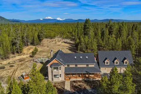 16905 Pleasant View Ct, Bend, OR 97707