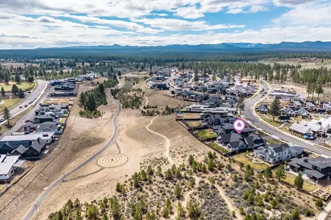 View/Area - 3267 NW Celilo Ln, Bend, OR 97703 photo 6 of 9