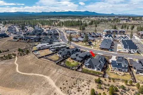 View/Area - 3267 NW Celilo Ln, Bend, OR 97703 photo 3 of 9