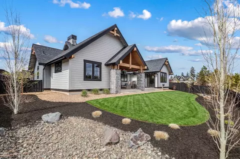 Exterior - 3267 NW Celilo Ln, Bend, OR 97703 photo 7 of 13