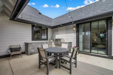 Exterior - 3267 NW Celilo Ln, Bend, OR 97703 photo 5 of 13