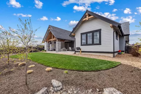 Exterior - 3267 NW Celilo Ln, Bend, OR 97703 photo 6 of 13