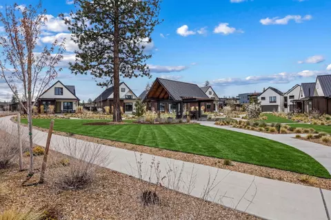 Exterior - 3267 NW Celilo Ln, Bend, OR 97703 photo 10 of 13