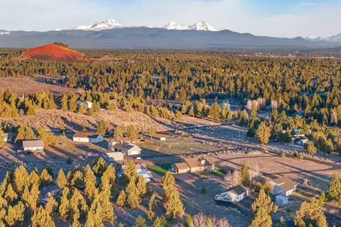 View/Area - 59871 Calgary Loop, Bend, OR 97702 photo 1 of 4