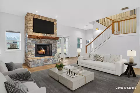 Living - 59871 Calgary Loop, Bend, OR 97702 photo 1 of 2