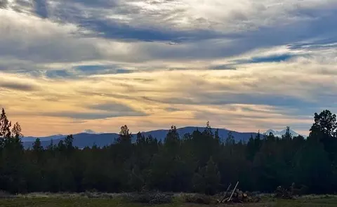 5979 SE Hilltop Rd, Prineville, OR 97754