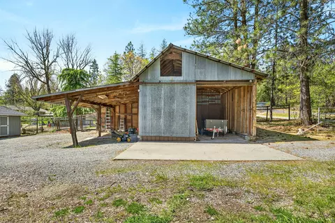 Exterior - 268 Crestview Loop, Grants Pass, OR 97527 photo 8 of 8