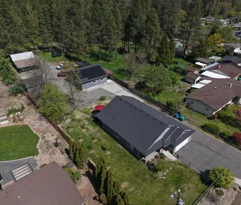 View/Area - 268 Crestview Loop, Grants Pass, OR 97527 photo 1 of 3