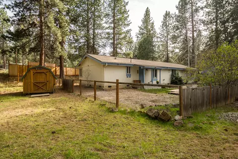 60335 Zuni Cir, Bend, OR 97702