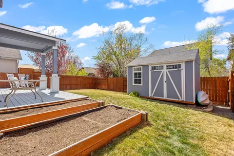 653 NE Providence Dr, Bend, OR 97701 photo 22