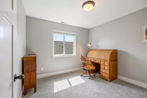 653 NE Providence Dr, Bend, OR 97701 photo 15