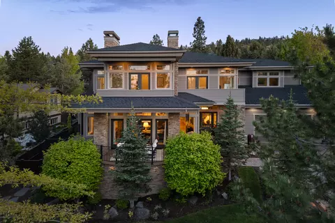 925 NW Yosemite Dr, Bend, OR 97703