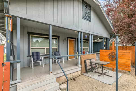 871 Wabash Ave, Medford, OR 97504