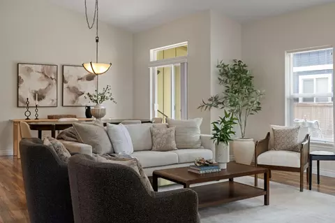 Living - 19508 Fishhawk Loop, Bend, OR 97702 photo 3 of 3