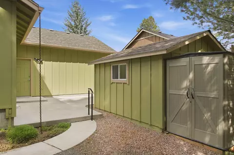 Exterior - 19508 Fishhawk Loop, Bend, OR 97702 photo 6 of 6