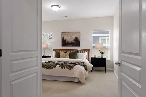 Bedroom - 19508 Fishhawk Loop, Bend, OR 97702 photo 1 of 5