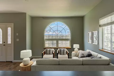 Living - 65440 Tweed Rd, Bend, OR 97703 photo 7 of 7