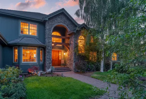 Exterior - 65440 Tweed Rd, Bend, OR 97703 photo 2 of 13