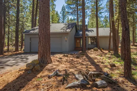 18087 E Butte Ln #4, Sunriver, OR 97707