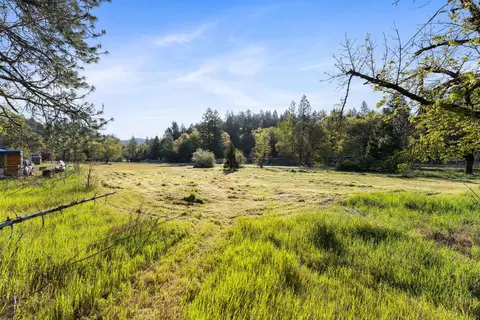 108 Holton Creek Rd, Kerby, OR 97531