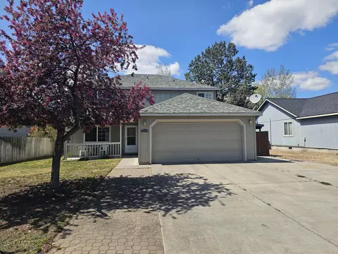 1343 SW 33rd St, Redmond, OR 97756