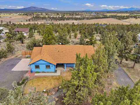 21130 Arid Ave, Bend, OR 97703 photo 2