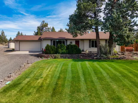 6563 NW Homestead Way, Redmond, OR 97756