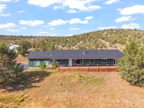 6997 SE Scenic Dr, Prineville, OR 97754